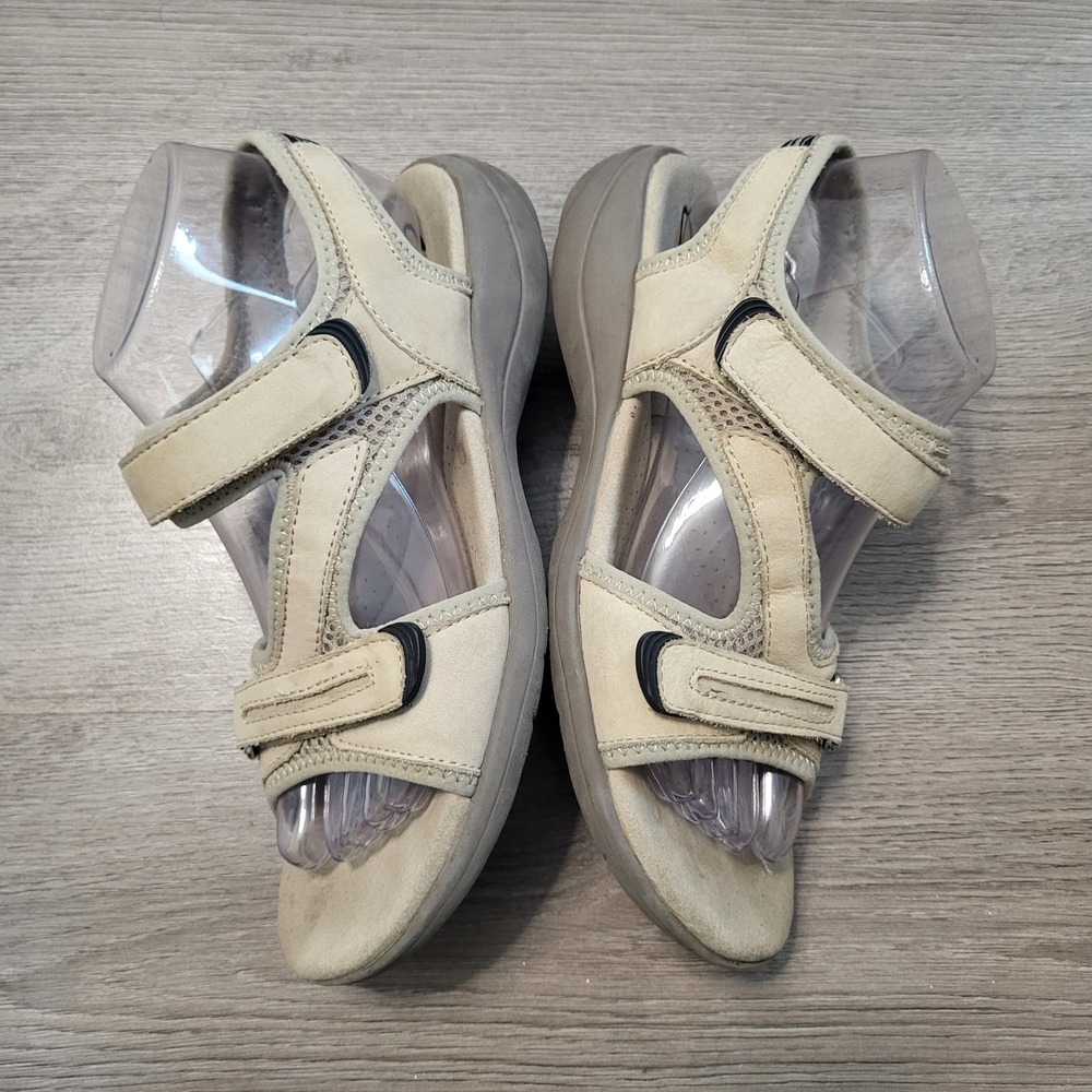 Clarks Women Beige Leather Adjustable Strap Sport Sandals Walking Shoe Comfort 8 - Picture 3 of 8